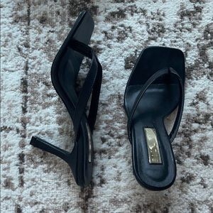 Never been worn black billini heels